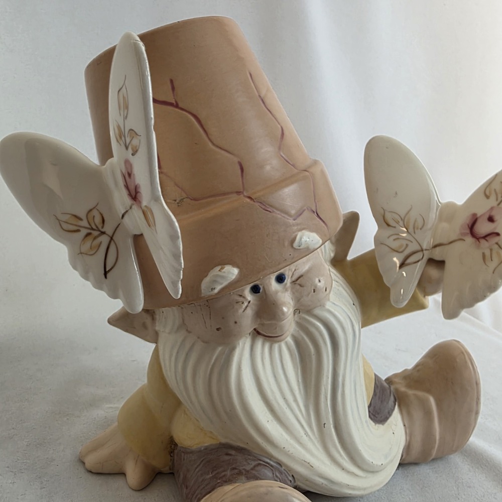 Vintage Dona 1542 Hand Painted Cracked Pot Garden Gnome w/ Homco 70s Butterflies - Picture 2 of 11